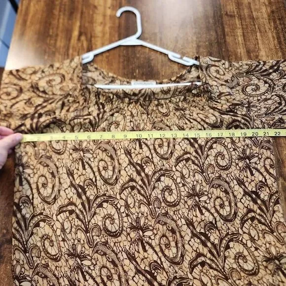 Claudia Richard Latte Swirl Peasant Top - Picture 5 of 7